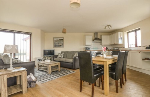 Longrock Cottage | Sea Spray