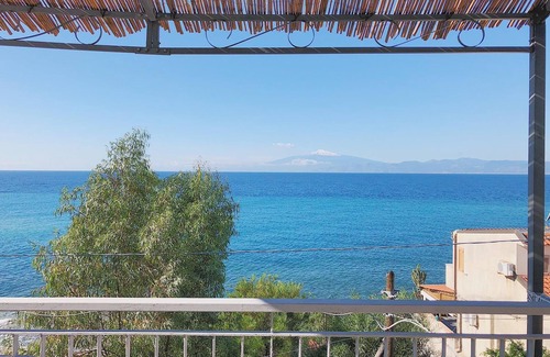 Lazzaro Apartment | Sea Terrace