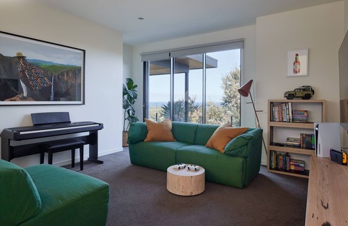 Jan Juc House | Sea to Sky Lookout with sweeping ocean vista