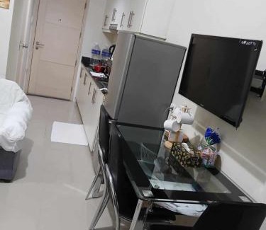 Barangay 76 Hotel | Sea U at Mamamia moa condo rentals