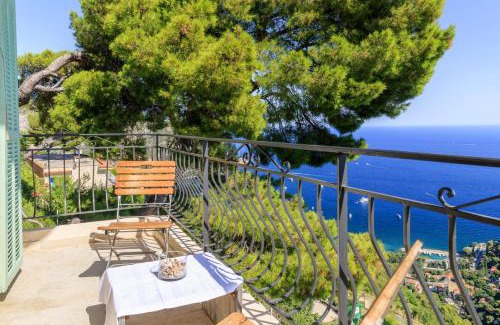 Villefranche-sur-Mer Apartment | Sea View Apartment with Private Secure Parking 1