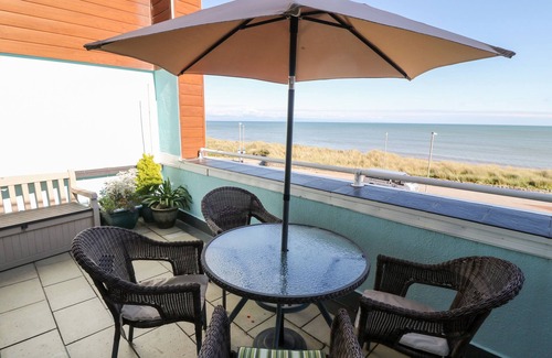 Rhyd-y-clafdy House | Sea View Apartment