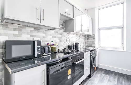 South Shore Cottage | Sea View Apartment One - UK36846