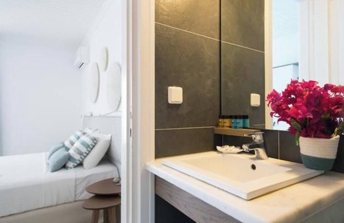 Spetses Apartment | Sea view double room - Aurora Spetses