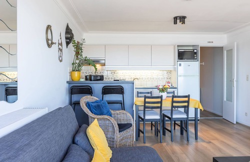 Middelkerke Apartment | Sea View Escape, Middelkerke