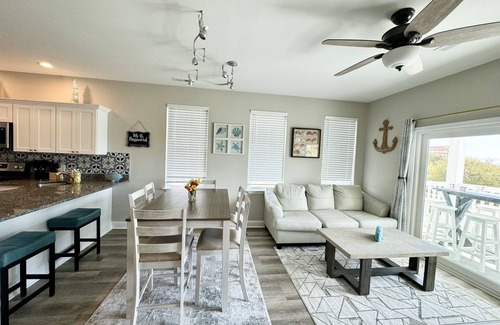 Myrtle Beach House | Sea View Home 6 bed 3bedroom-garage near boardwalk