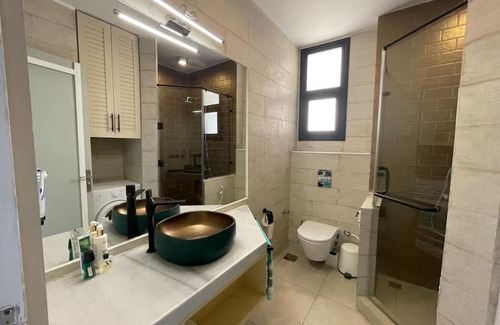 Al-Muntazah Apartment | Sea view hotel apartment in Miami