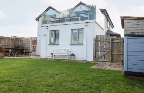 Newquay House | Sea View House