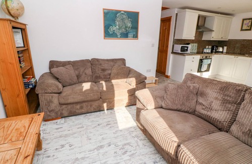 Rosudgeon Cottage | SEA VIEW LOFT, pet friendly, character holiday cottage in Rosudgeon