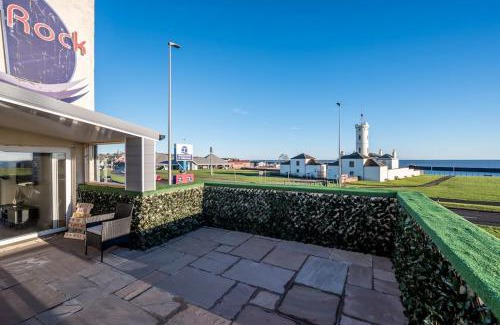 Arbroath Apartment | Sea View Luxury Apartment 3 bedrooms Free Parking - By Coast Apartments