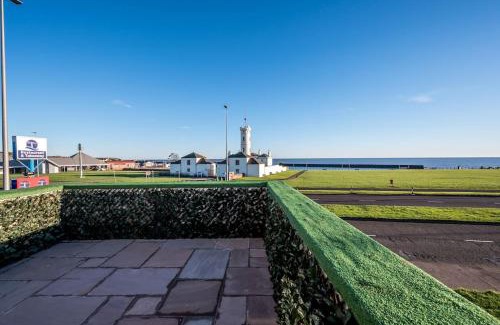 Arbroath Apartment | Sea View Luxury Apartment 3 bedrooms Free Parking - By Coast Apartments