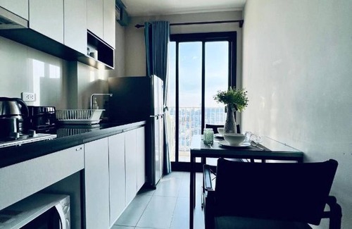 Pattaya Bay Condo | Sea View Room At Central Pattaya