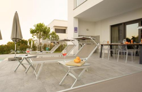 Krnica Villa | Sea View Villa Monte Alba