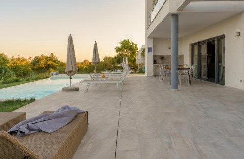 Krnica Villa | Sea View Villa Monte Alba