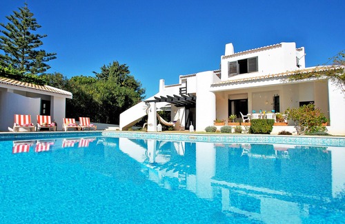 Gale Villa | Sea view villa w/pool & BBQ in Galé