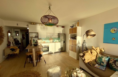 Palavas-les-Flots Apartment | SEA VIEW, walk-through apartment, air-conditioned
