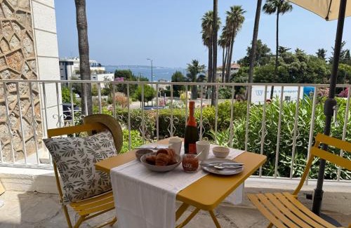 Golfe Juan Apartment | Sea-vue 2 Bedroom apartment in Golfe-Juan close to beach