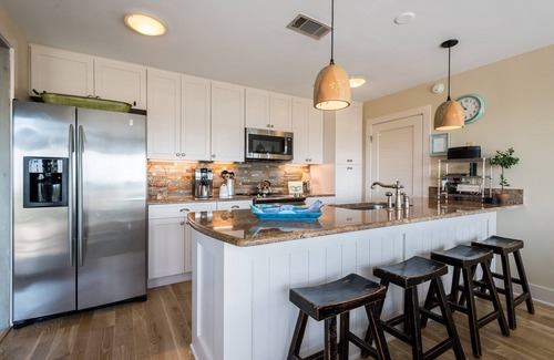 Gulf Trace House | "SeaBatical"~Amazing Gulf, Lake, Park Views~Heated Pool~Gulf Trace~Beach Gear