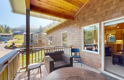 Arch Cape House | Seabreeze Retreat