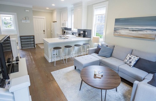 Seabrook House | Seabrook's A Pinch of Salt: Dog Friendly!