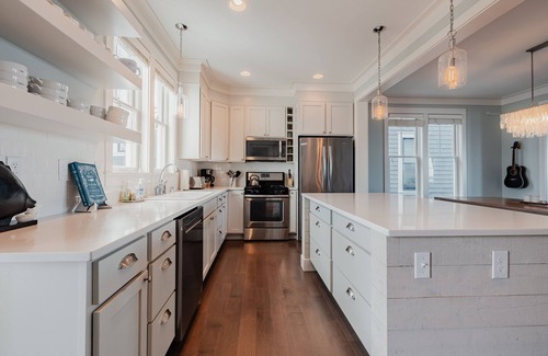 Seabrook House | Seabrook's Sandy Side Up, a spacious, oceanview home!