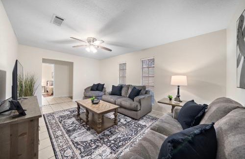 El Lago House | Seabrook Sanctuary Cozy 3BR Home Perfect for Families Privacy & Comfort Galore