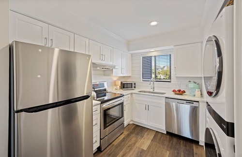 Seabrook Island Condo | Seabrook Tennis View! Club and Pool Access! PET FRIENDLY