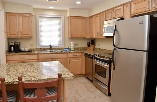 Daufuskie Island Villa | SEACLUSION Villa- Beautiful OCEANFRONT PENTHOUSE views of Pool/Beach