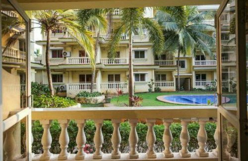 Orlim Apartment | Seacoast retreat By The Beach comfort
