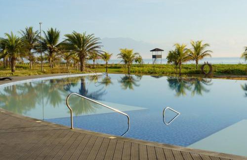 San Juan Villa | Seacove Villa w/Heated Jacuzzi in Laiya Batangas