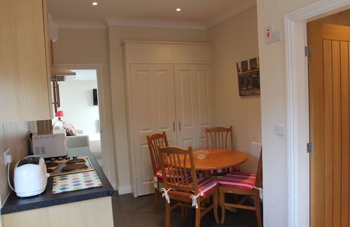 Muston House | Seadale Lodge- Holiday rental that sleeps 4-6 people with superb view of Filey
