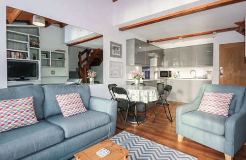 Borth-y-Gest House | SEAFARER'S HAVEN, family friendly in Porthmadog