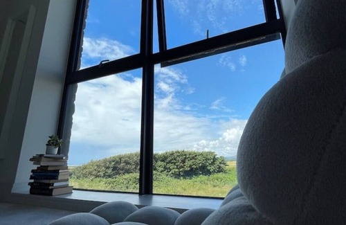 Porthcawl Apartment | Seafront apartment with spectacular views