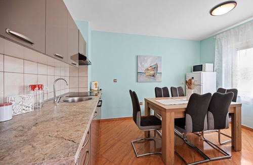 Suha Punta Apartment | Seafront Apt for Family Vacation - Neda Ruzmarin