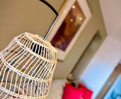 Penarth Apartment | Seafront Cottage - The Nook
