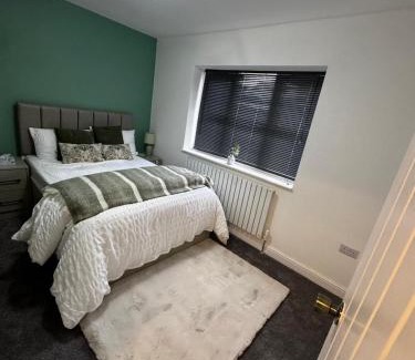 Southend-on-Sea Apartment | Seafront House