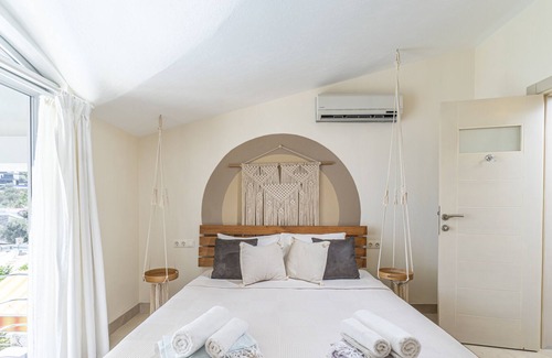 Kas Villa | Seafront Luxurious Villa’s with a Stunning view! Only 50 m to the sea!