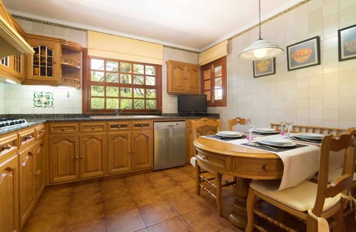 Cala Bona House | Seafront-Vfilla with pool & acc for up to 8 people