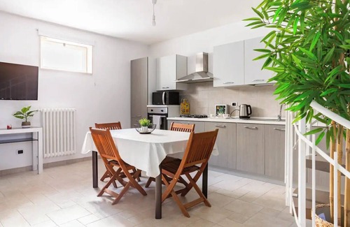 Municipio 5 Apartment | Seagull Apartment - Sea front and Airport Bari