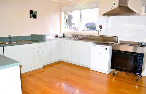Mount Maunganui House | Seagulls Guesthouse