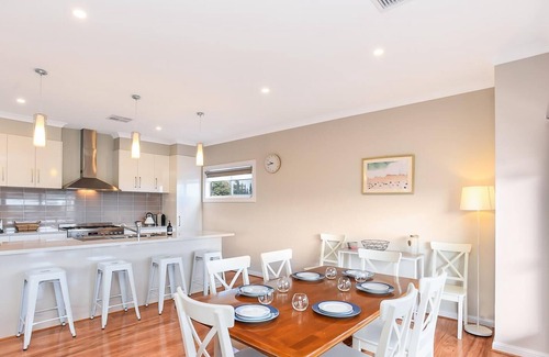 Sellicks Beach House | Seahaven ~ Sellicks Beach - The Ultimate Modern and Stylish Family Entertainer with Sea Views