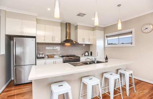 Sellicks Beach House | Seahaven ~ Sellicks Beach - The Ultimate Modern and Stylish Family Entertainer with Sea Views