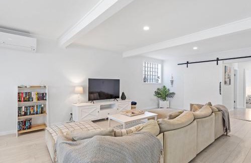 Shoal Bay House | Seahaven Unit 1 Shoal Bay Road 81