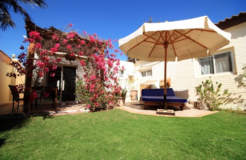 Dahab Apartment | Seahorse Apartment - with spa bath, wifi & Jacuzzi pool. Beach 3 mins walk.