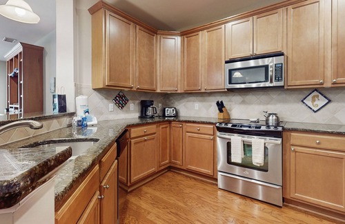 St. James Condo | Seahorse Cove at HarborWalk, Unit 1006 | Condo in Southport