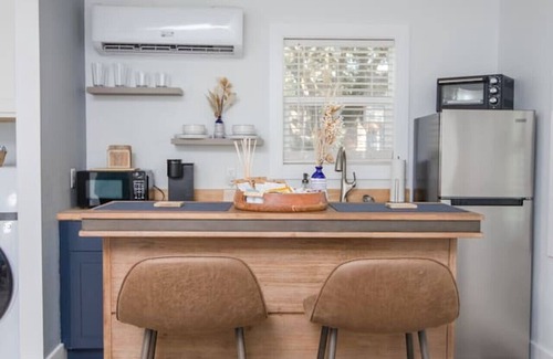 Biloxi House | Seahorse Studio - A Downtown Retreat
