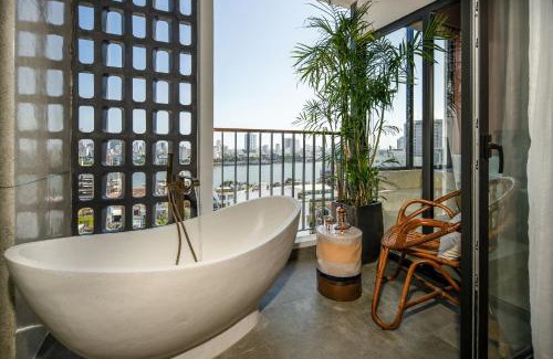 Hai Chau Hotel | Seahorse Tropical Da Nang Hotel by Haviland