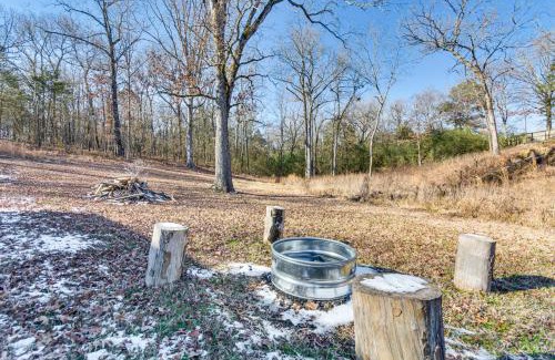 Searcy House | Searcy Retreat Home Near Little Red River