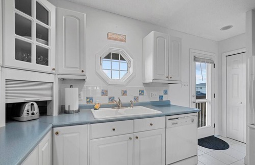 Topsail Beach House | Searenity! 3 BR w/bonus loft. Pet friendly.