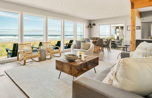 Rockaway Beach House | Seas the Day.